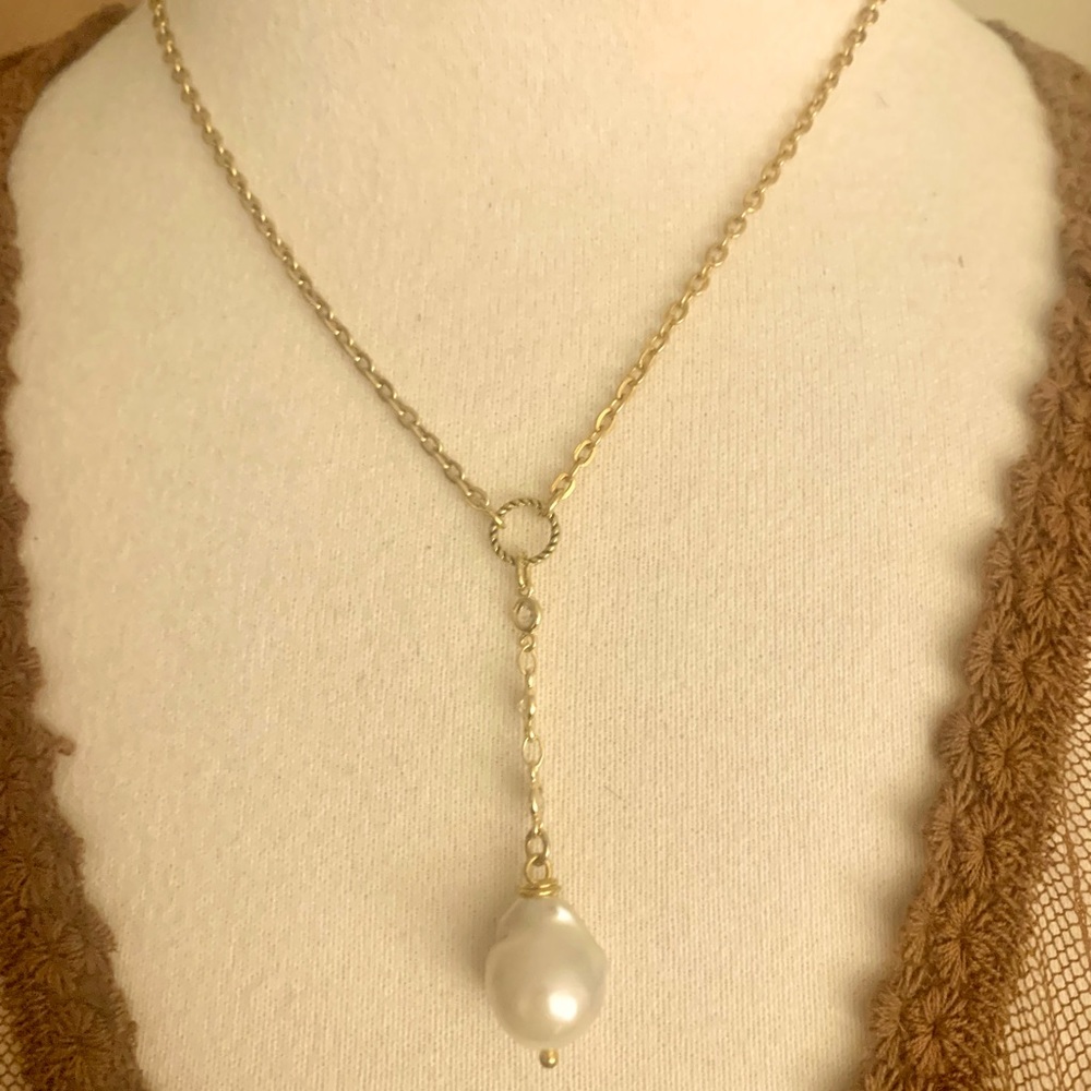 Baroque drop pearl necklace